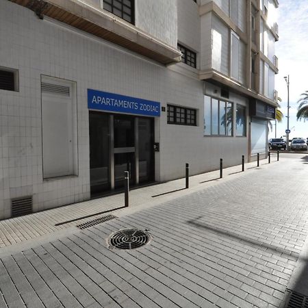 Apartamentos Zodiac Лорет де Мар Екстериор снимка