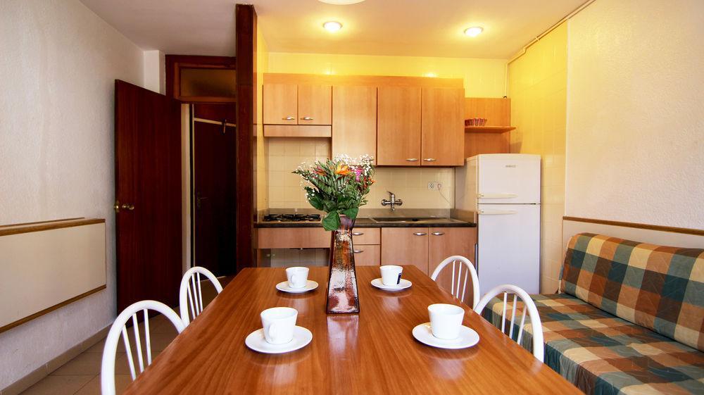 Apartamentos Zodiac Лорет де Мар Екстериор снимка