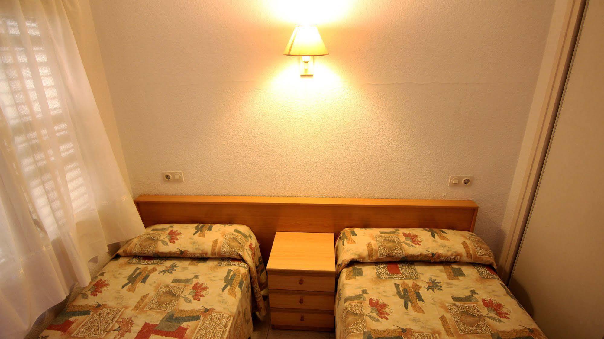 Apartamentos Zodiac Лорет де Мар Екстериор снимка