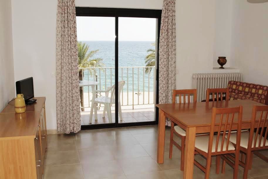 Apartamentos Zodiac Лорет де Мар Екстериор снимка